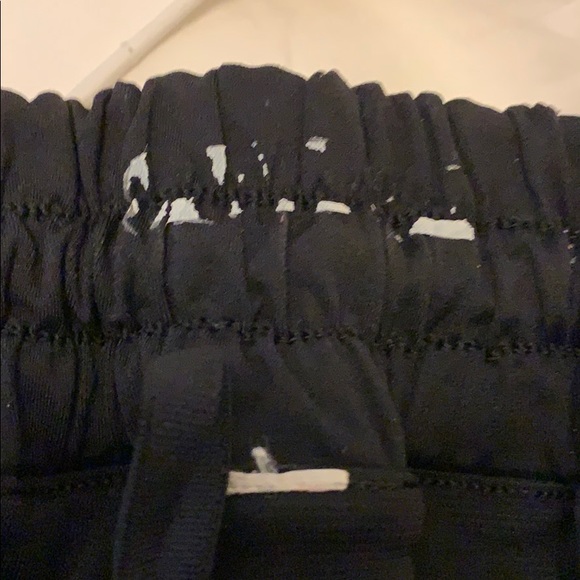 Lululemon Tracker Short 4” Size 4 - Picture 5 of 5